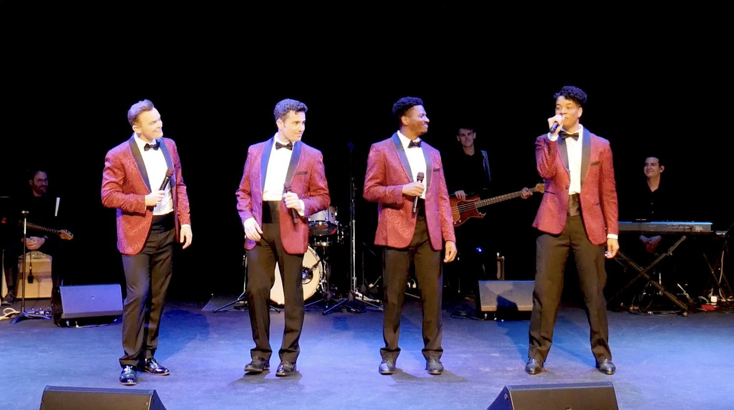 thesuits_50s60s70s80s_motowndoowoppoprock_losangeles_sunsetsingers_stage