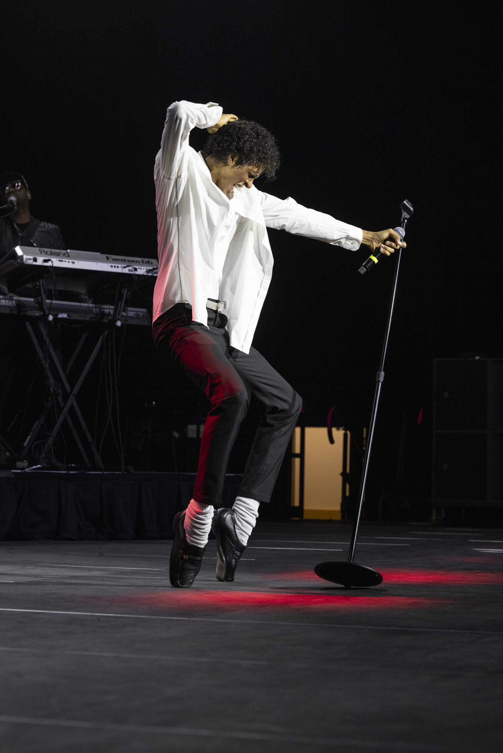 mamase-toe-stand